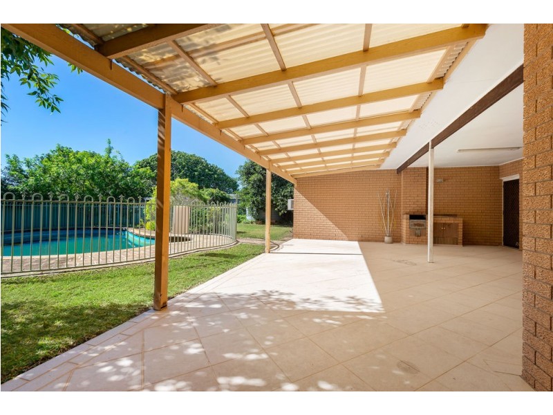 30 Jeays Street, Scarborough QLD 4020