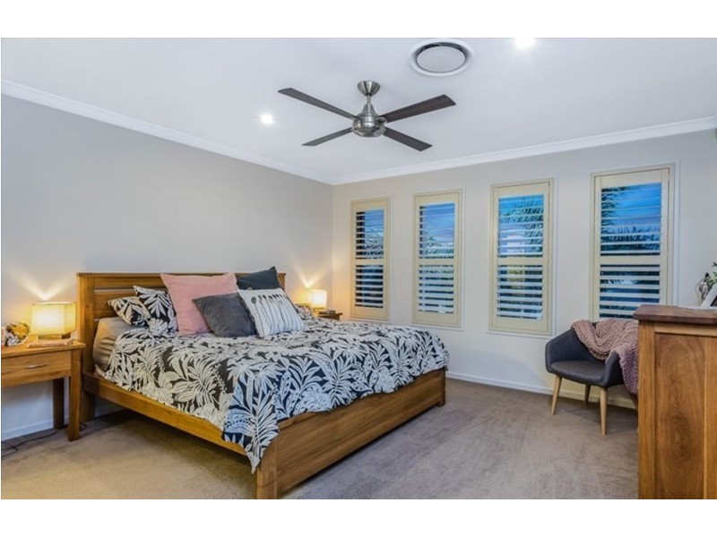 19 Troon Street, North Lakes QLD 4509