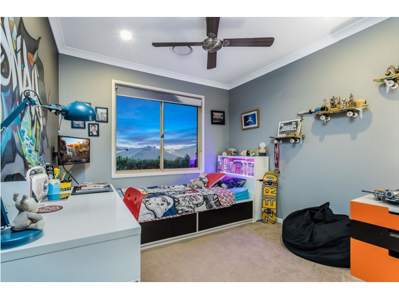 19 Troon Street, North Lakes QLD 4509