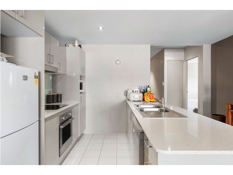 11/12 Portwood Street, Redcliffe QLD 4020