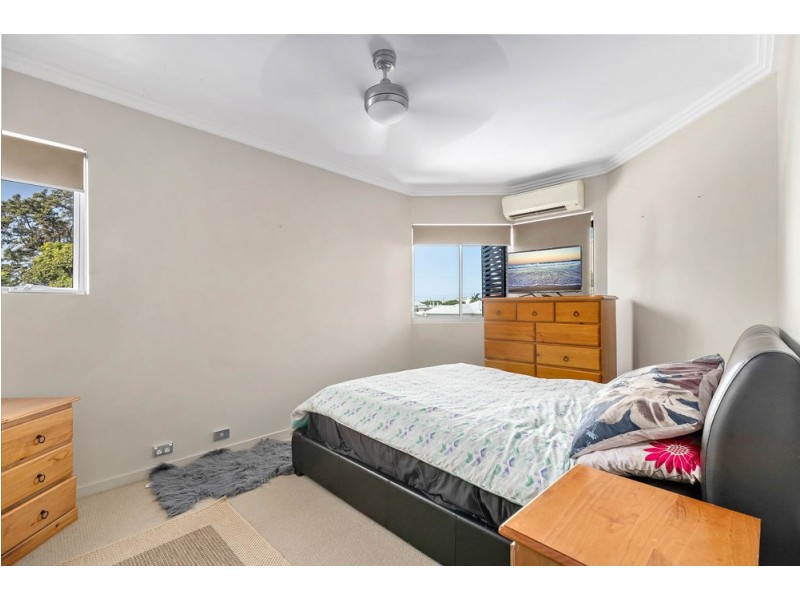 11/12 Portwood Street, Redcliffe QLD 4020