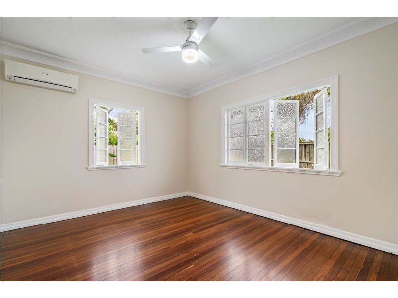 2 Bradley Road, Clontarf QLD 4019