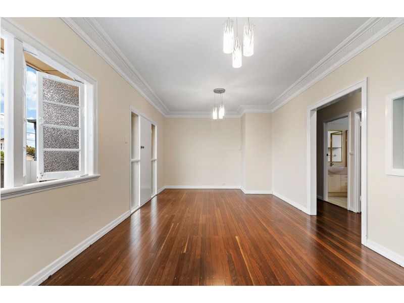 2 Bradley Road, Clontarf QLD 4019