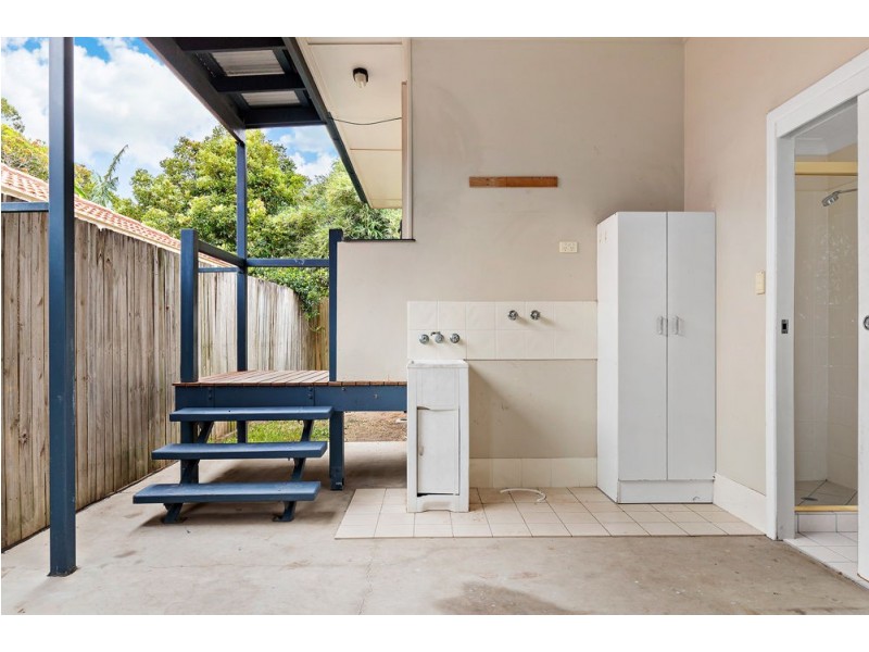 2 Bradley Road, Clontarf QLD 4019