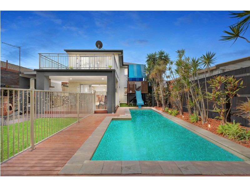 6 Osborne Tce, Deception Bay QLD 4508