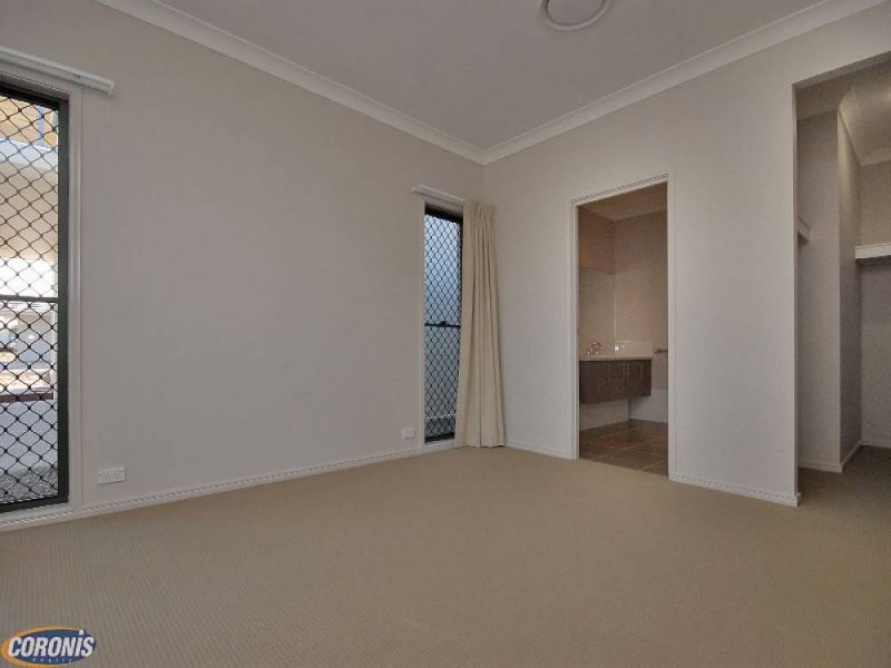 30 Ballesteros Place, North Lakes QLD 4509