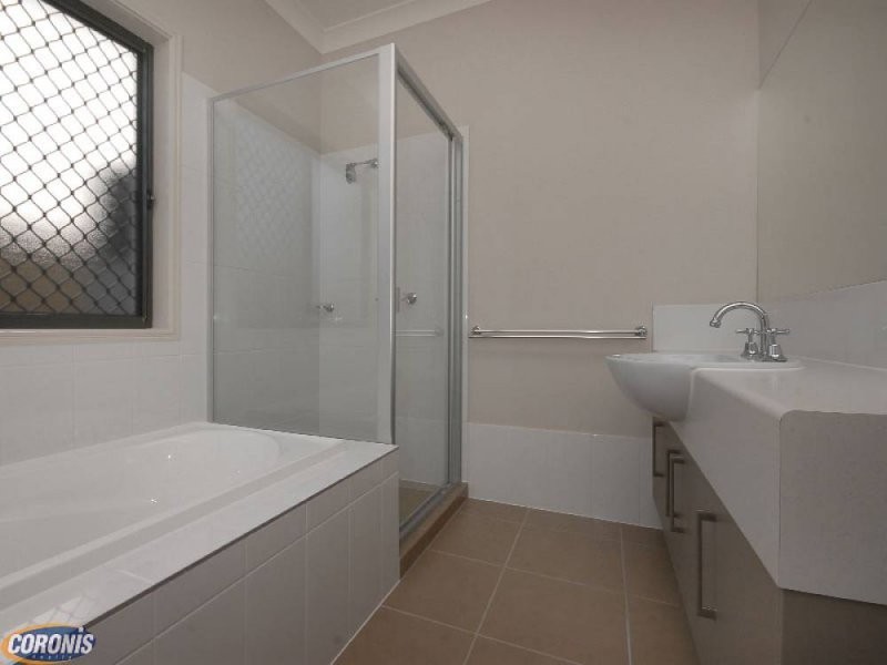 30 Ballesteros Place, North Lakes QLD 4509