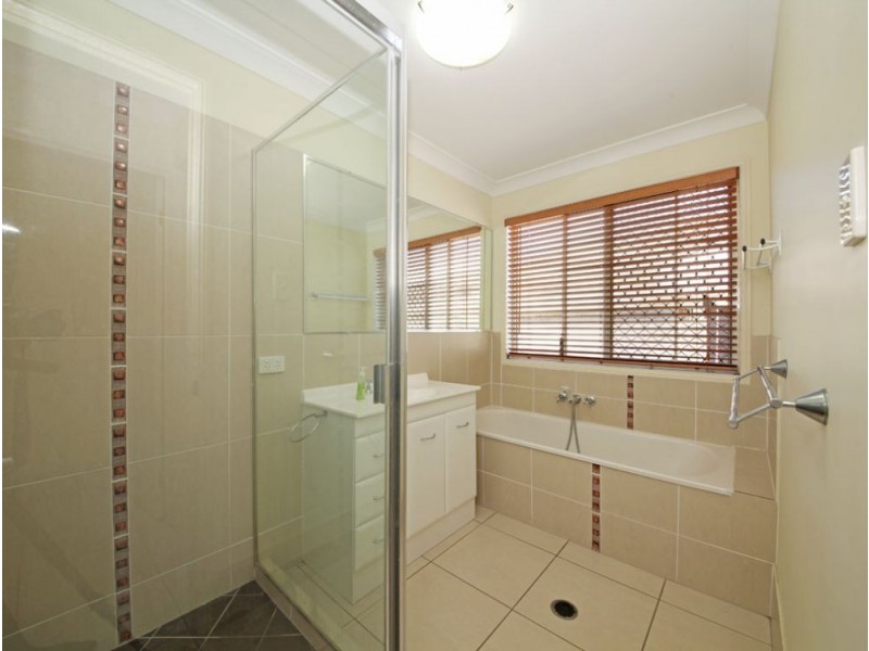 5 Jemma Street, Rothwell QLD 4022