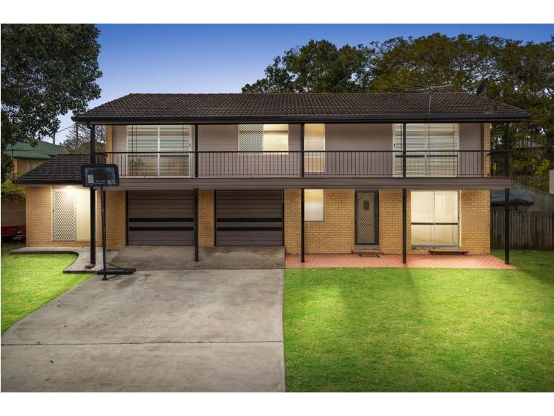 8 Melinda Court, Margate QLD 4019