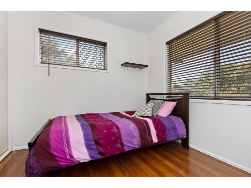 8 Melinda Court, Margate QLD 4019