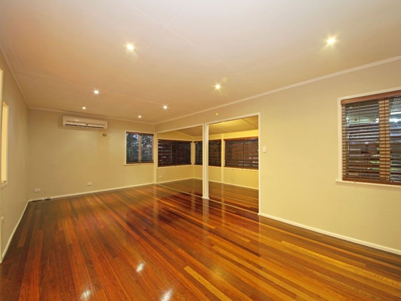 2 Savannah Street, Redcliffe QLD 4020