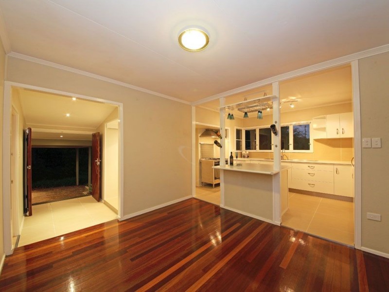 2 Savannah Street, Redcliffe QLD 4020