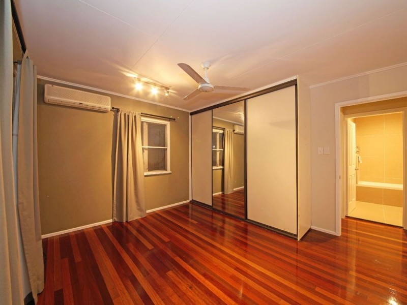 2 Savannah Street, Redcliffe QLD 4020