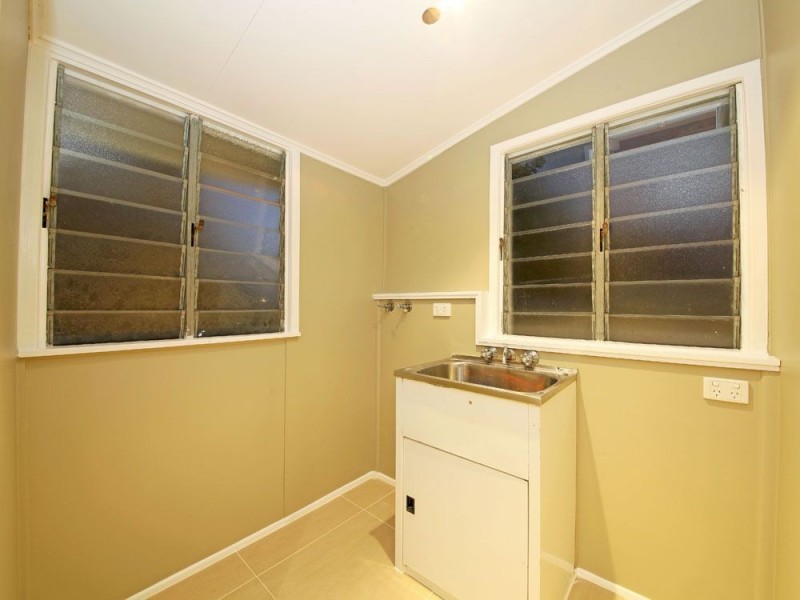 2 Savannah Street, Redcliffe QLD 4020