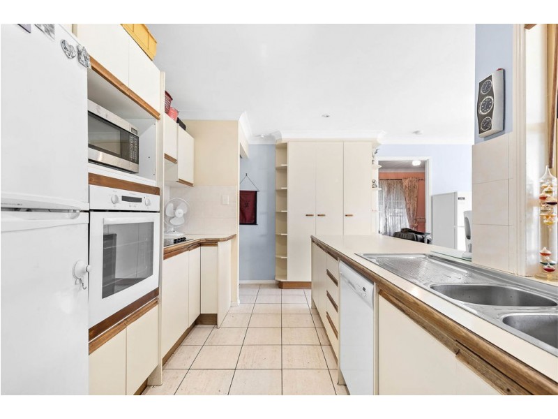 9 Cook Avenue, Caboolture South QLD 4510