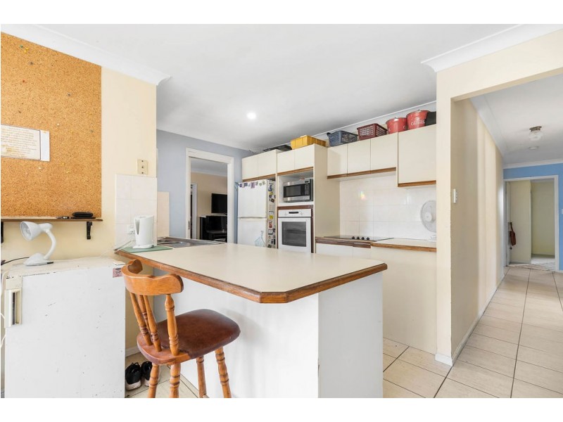 9 Cook Avenue, Caboolture South QLD 4510