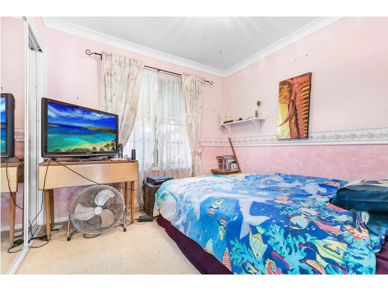 9 Cook Avenue, Caboolture South QLD 4510