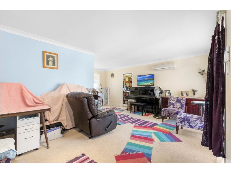 9 Cook Avenue, Caboolture South QLD 4510