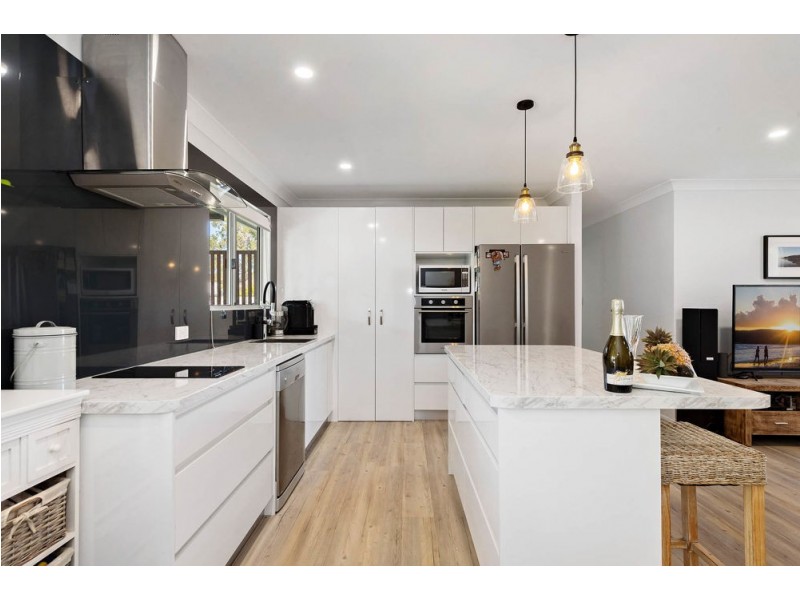 11 Fern Street, Deception Bay QLD 4508
