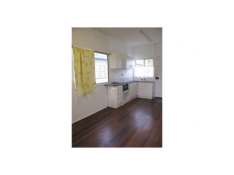 12 Barron Road, Margate QLD 4019