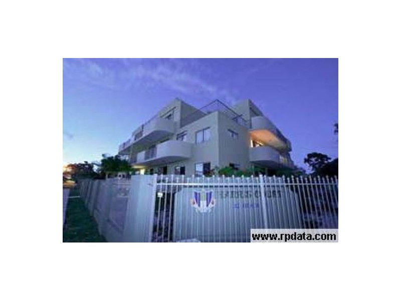 6/32 Rock Street, Scarborough QLD 4020