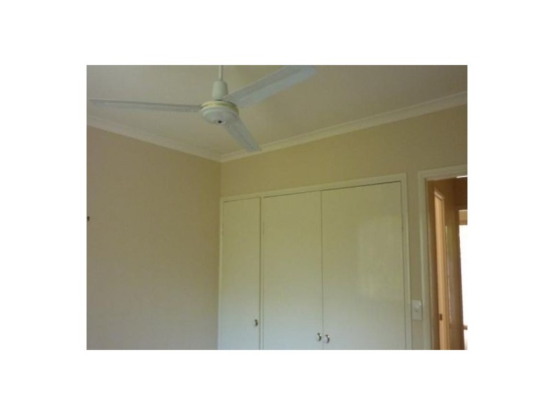 4/7 Bailey Street, Woody Point QLD 4019