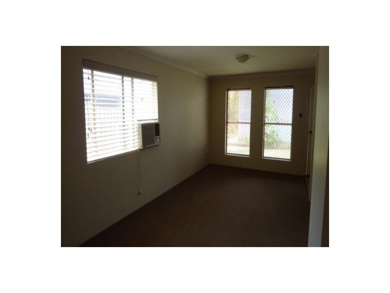 4/7 Bailey Street, Woody Point QLD 4019