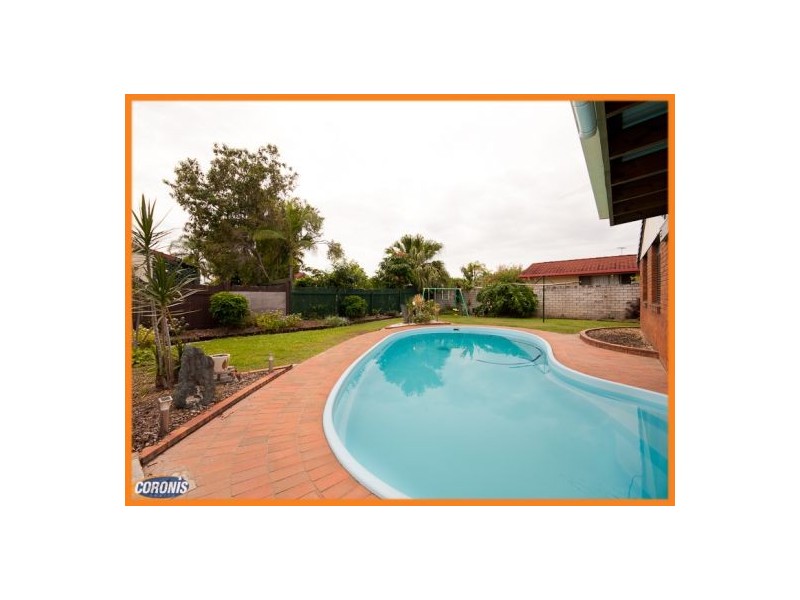 41 Southern Cross Drive, Newport QLD 4020