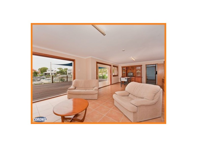 21 Intrepid Court, Newport QLD 4020