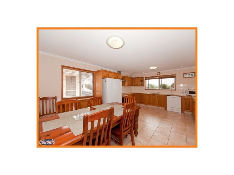 21 Intrepid Court, Newport QLD 4020