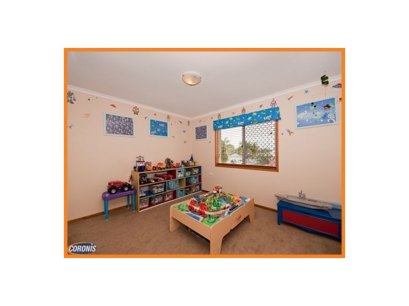 21 Intrepid Court, Newport QLD 4020