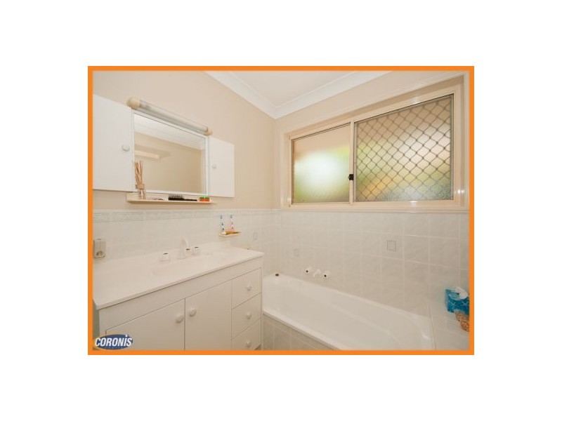 13 Reliance Court, Newport QLD 4020