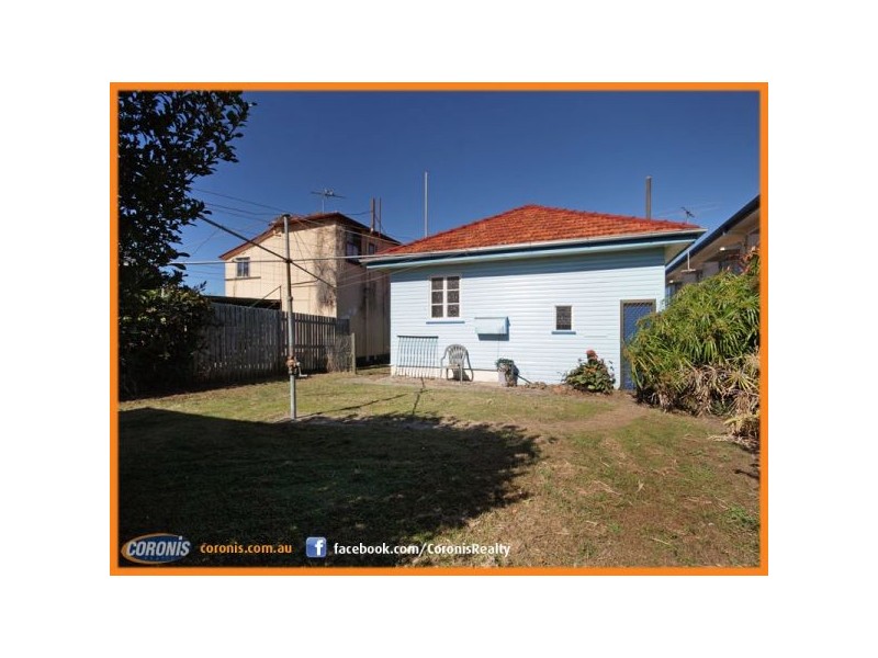14 Hardiman Street, Woody Point QLD 4019