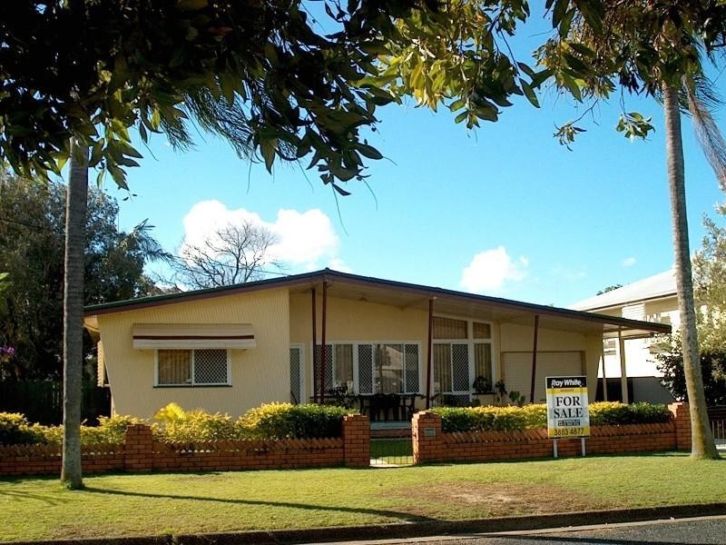 12 Murray Street, Clontarf QLD 4019