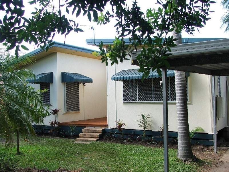 1 Weaber Street, Clontarf QLD 4019