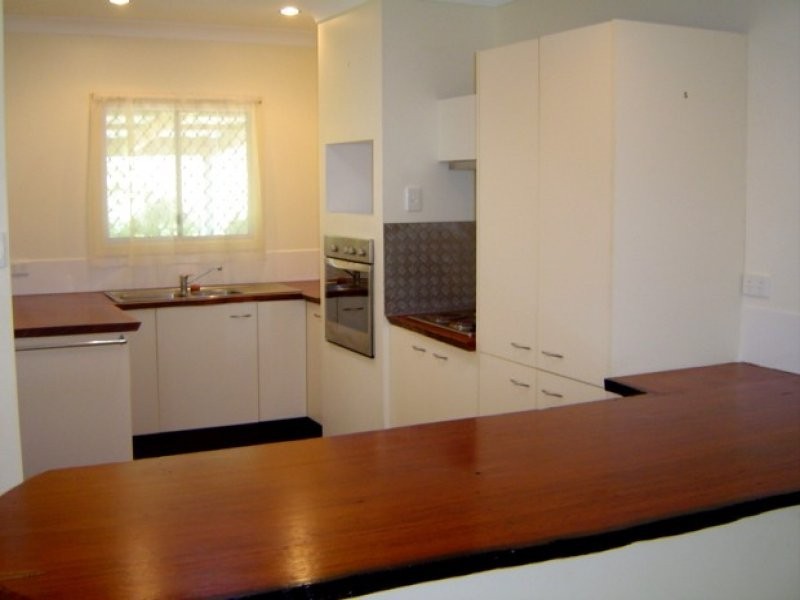 1 Weaber Street, Clontarf QLD 4019