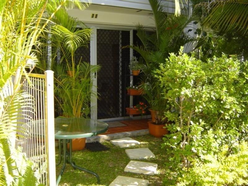 11/2A Moffat Street, Scarborough QLD 4020