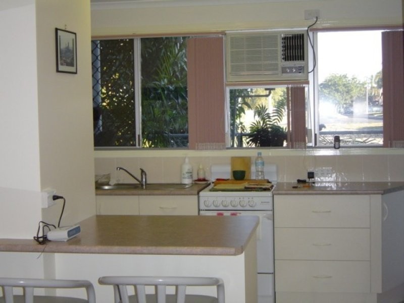 11/2A Moffat Street, Scarborough QLD 4020