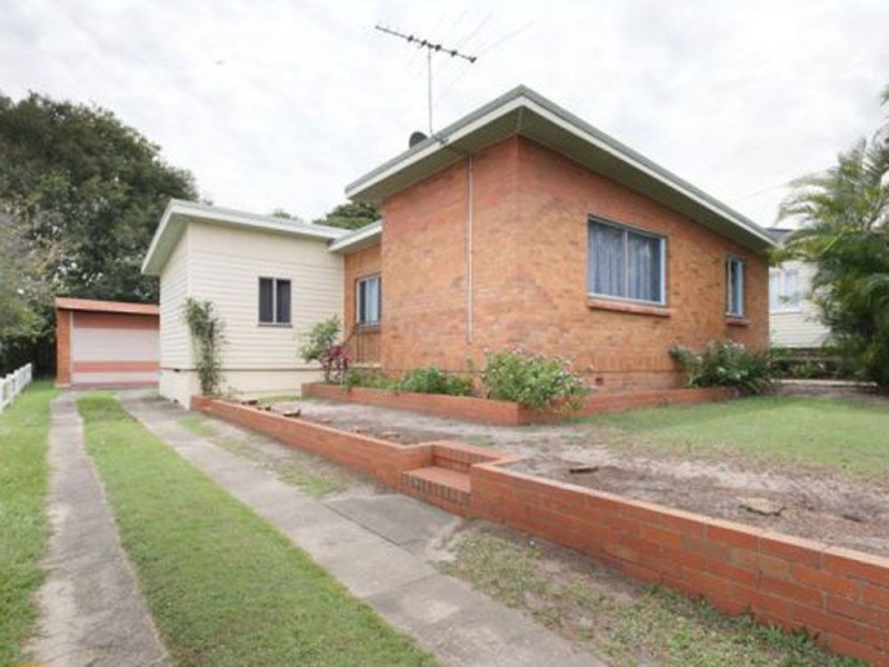 10 Ralph Street, Clontarf QLD 4019