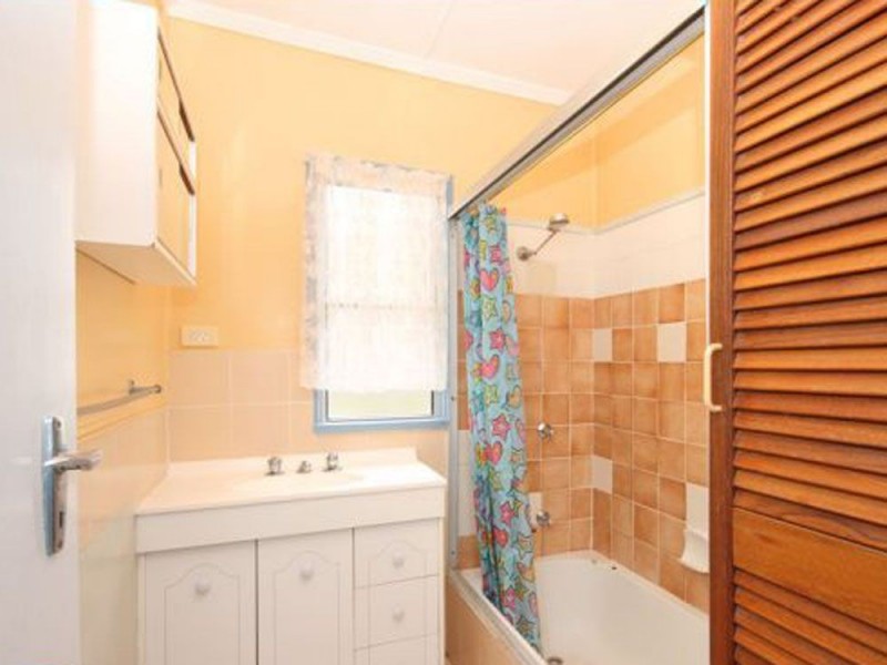 10 Ralph Street, Clontarf QLD 4019