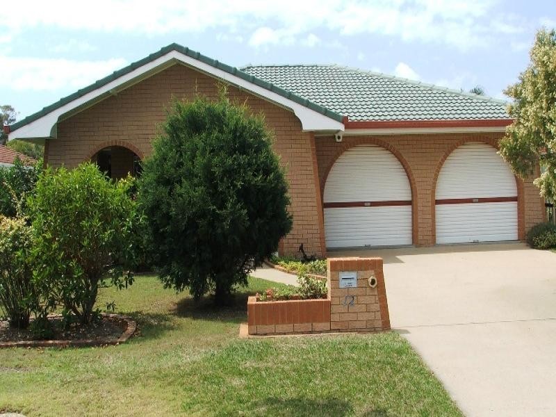 12 Newport Drive, Scarborough QLD 4020
