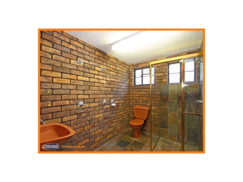 22 Gayundah Esplanade, Woody Point QLD 4019