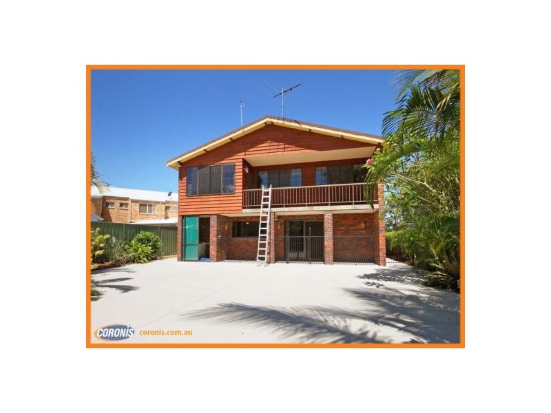 22 Gayundah Esplanade, Woody Point QLD 4019