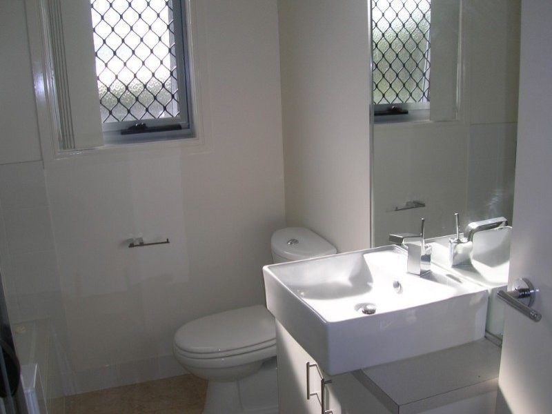 10/13-15 Caroline Street, Woody Point QLD 4019