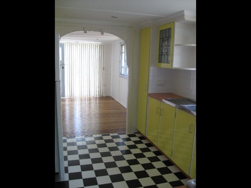 9 Dunbar Street, Margate QLD 4019