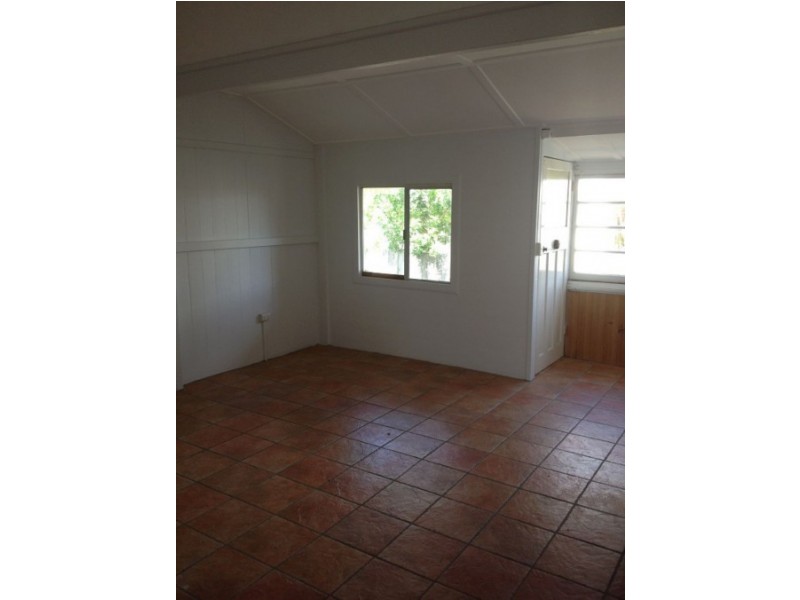 15 Mcculloch Avenue, Margate QLD 4019