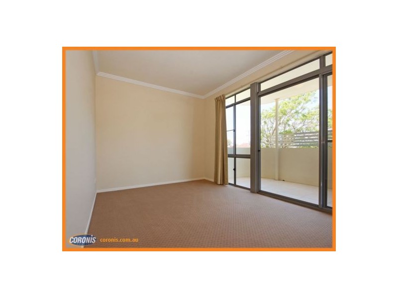 11/32 Rock Street, Scarborough QLD 4020