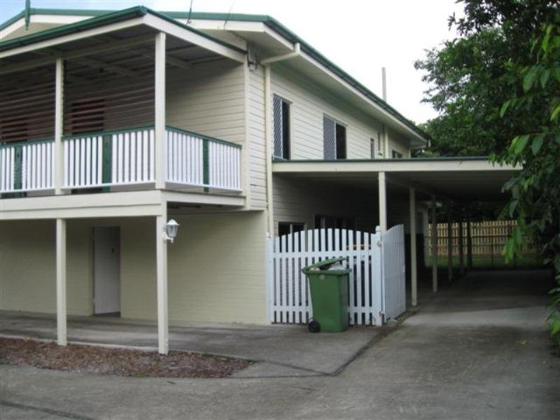 22 Seaville Avenue, Scarborough QLD 4020