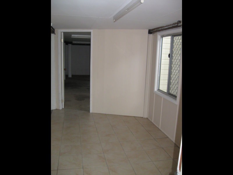 22 Seaville Avenue, Scarborough QLD 4020