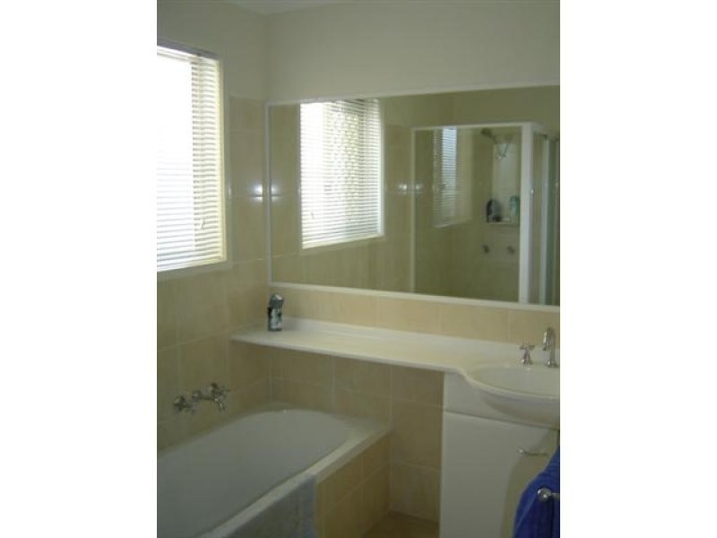 Unit 1/5-7 Keenan Street, Margate QLD 4019